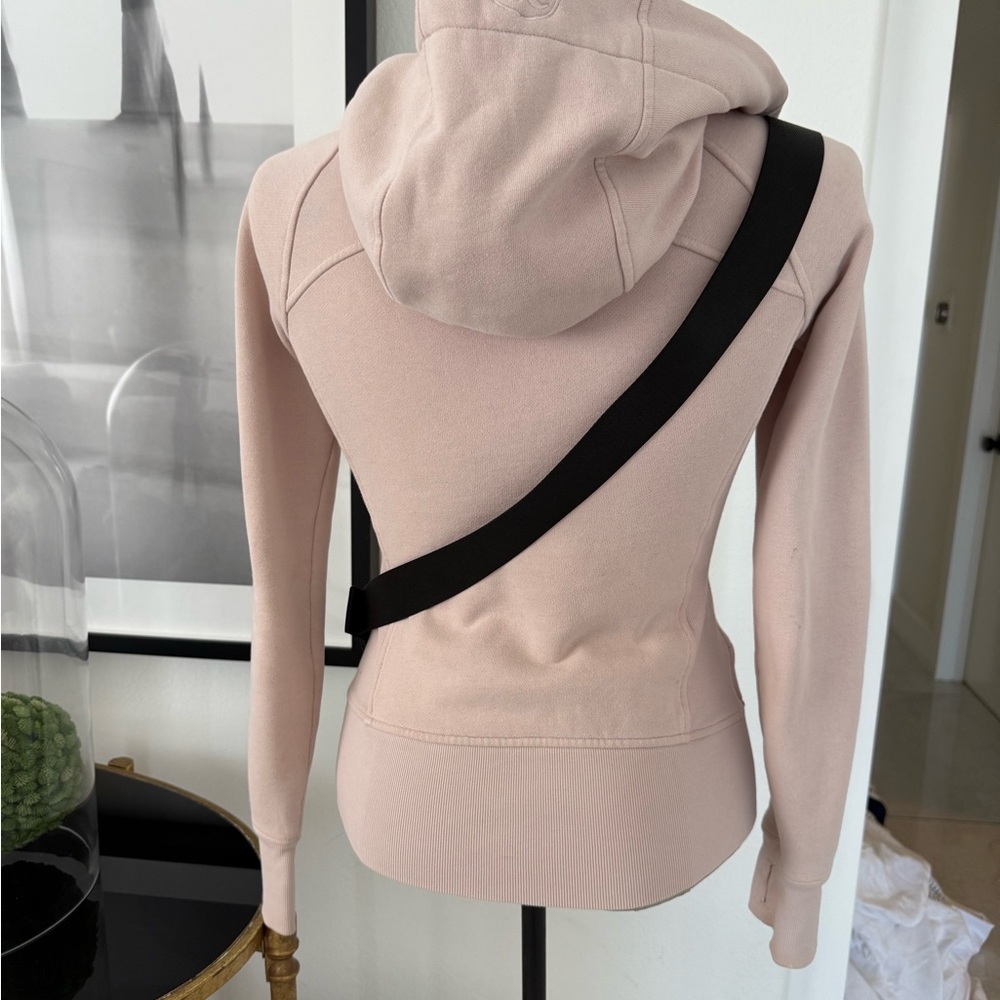 Lululemon Athletica  Sweatshirt